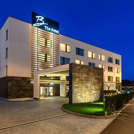B The Hotel Sfântu-Gheorghe 외부 사진